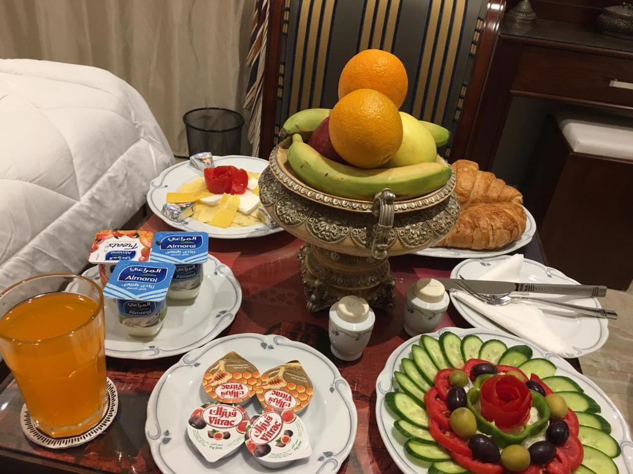 Kafret el-Gabal Flower Pyramids Inn מראה חיצוני תמונה