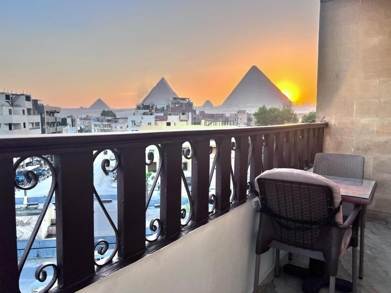 Kafret el-Gabal Flower Pyramids Inn מראה חיצוני תמונה