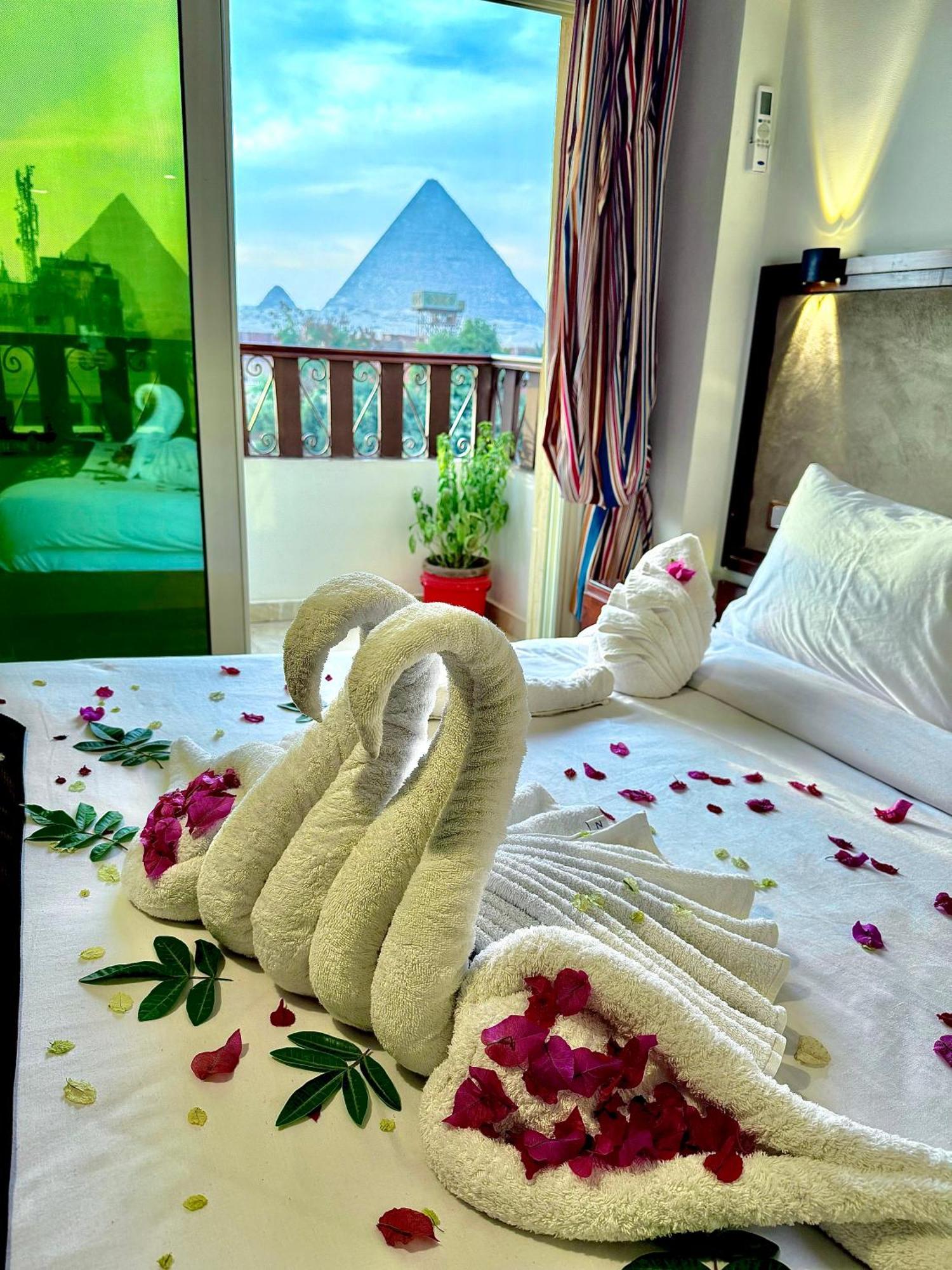 Kafret el-Gabal Flower Pyramids Inn מראה חיצוני תמונה