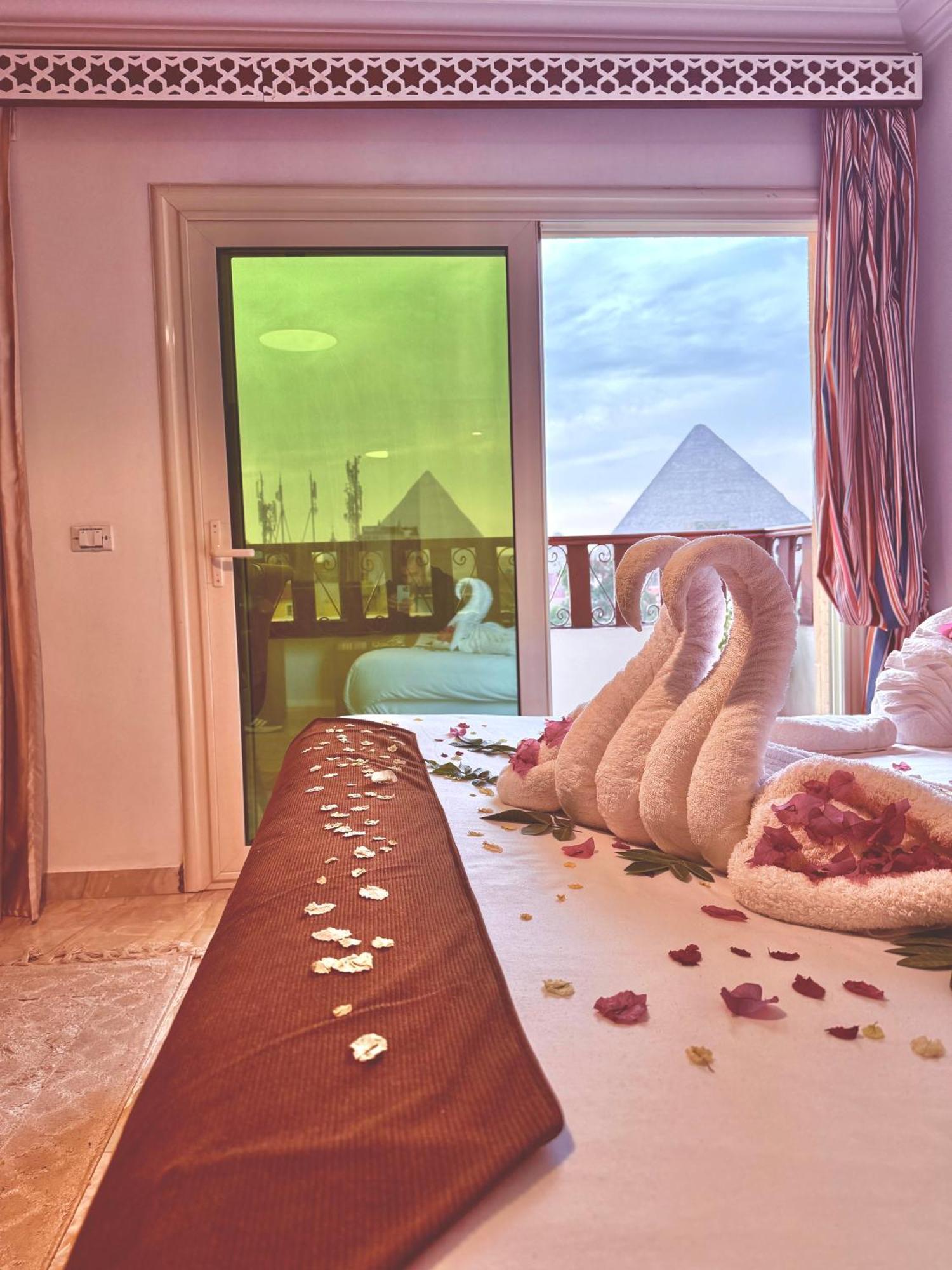 Kafret el-Gabal Flower Pyramids Inn מראה חיצוני תמונה