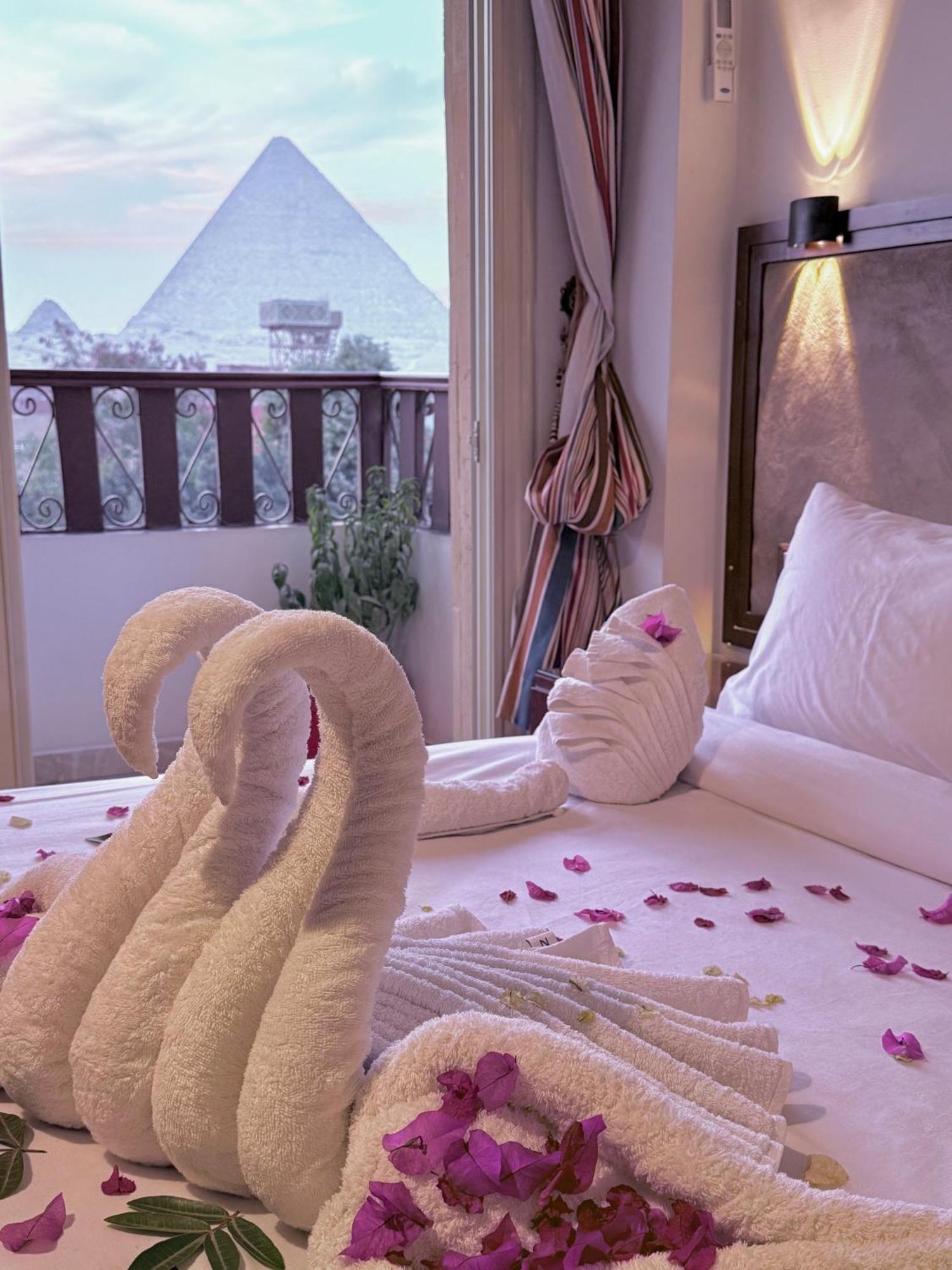Kafret el-Gabal Flower Pyramids Inn מראה חיצוני תמונה
