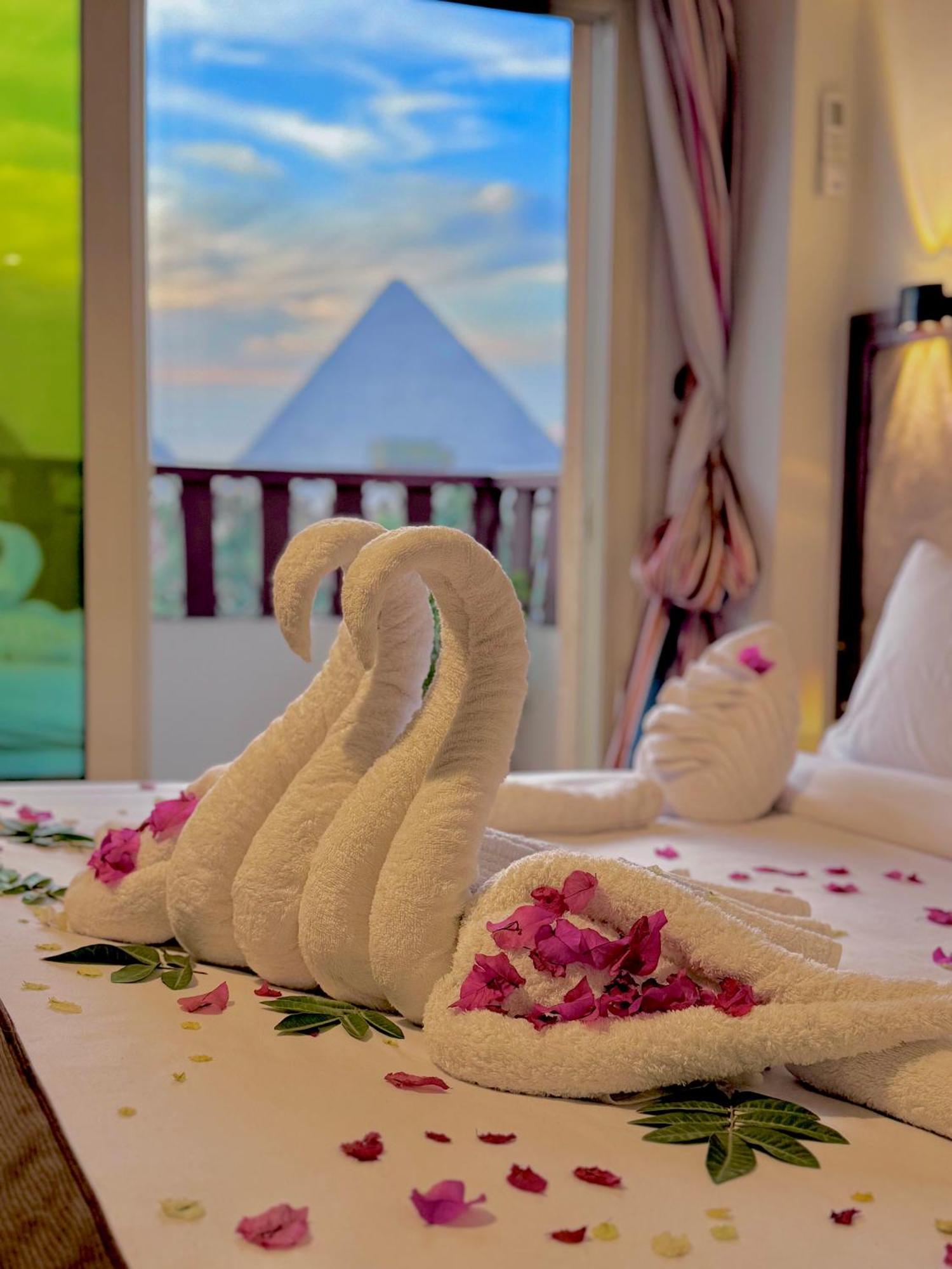 Kafret el-Gabal Flower Pyramids Inn מראה חיצוני תמונה